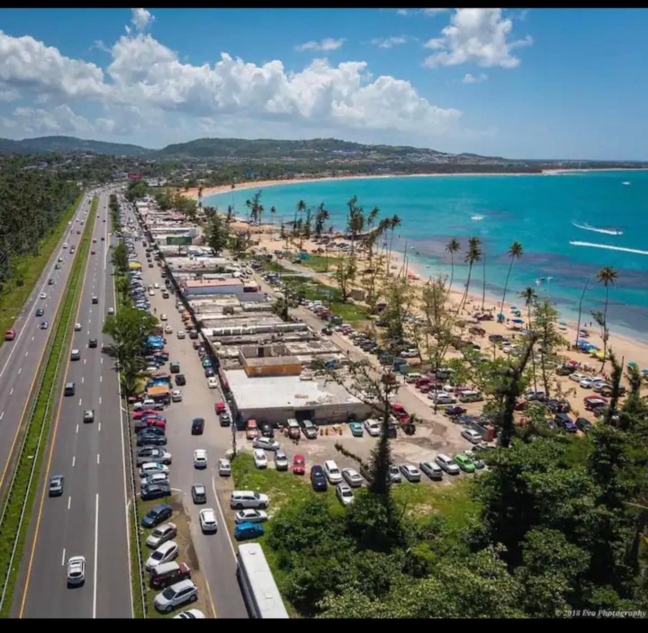 Blue Water Beach Villa Luquillo Eksteriør billede